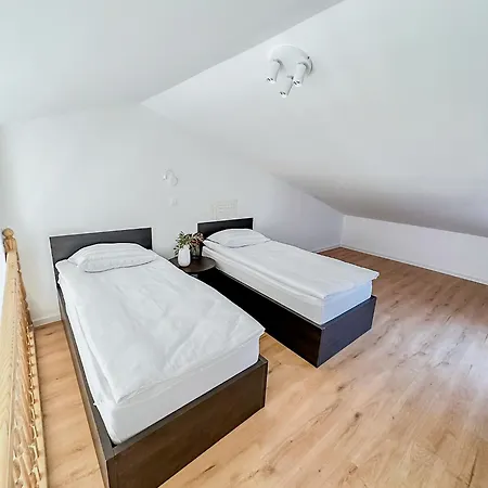 Mirko Apartament *